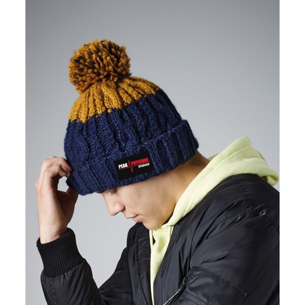 Apres Beanie Thumbnail